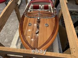 MODÈLE RÉPLIQUE EN BOIS DU BATEAU RIVA AQUARAMA DE 35 POUCES