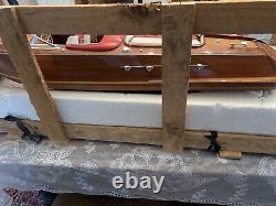 MODÈLE RÉPLIQUE EN BOIS DU BATEAU RIVA AQUARAMA DE 35 POUCES
