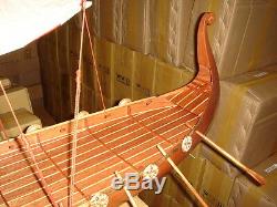 Maquette En Bois De Haute Qualité Fabriquée À La Main Par Un Bateau-dragon 40