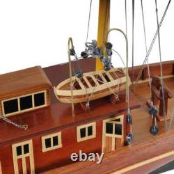 Maquette de bateau Seguin en bois, assemblée à la main, avec support et plaque nominative