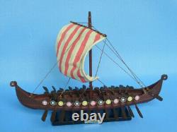Maquette de bateau Viking Drakkar en bois 14