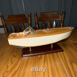 Maquette de bateau à moteur en bois préassemblée avec support d’exposition, thème nautique