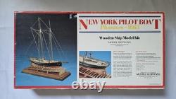 Maquette de bateau en bois Model Shipways Phantom 1868 New York Pilot Boat, kit non assemblé