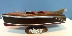 Maquette de bateau en bois sur mesure, création de vedette fantaisie Hughes Viper de 16 pieds de long