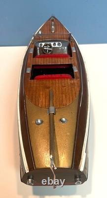 Maquette de bateau en bois sur mesure, création de vedette fantaisie Hughes Viper de 16 pieds de long