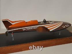 Maquette de bateau hydroptère Tether Race Miss Thriftway U-60 construite avec moteur à eau