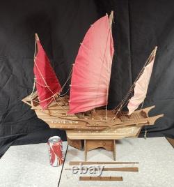 Maquette de bateau jonque chinois en bois, artisanale, vintage des années 1950, 24 pouces