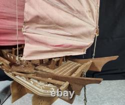 Maquette de bateau jonque chinois en bois, artisanale, vintage des années 1950, 24 pouces