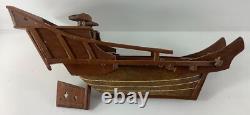 Maquette de bateau jonque chinoise en bois vintage