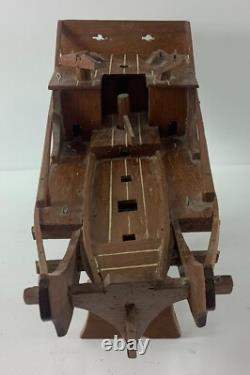 Maquette de bateau jonque chinoise en bois vintage