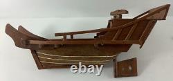 Maquette de bateau jonque chinoise en bois vintage