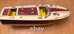 Maquette de bateau rapide vintage motorisé en bois