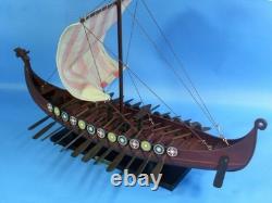 Maquette de drakkar viking en bois 24