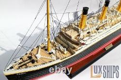 Maquette de navire en bois du RMS Titanic avec lumières Maquette du navire RMS Titanic