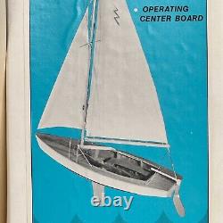 Maquette de voilier VTG Dumas Boat Lightning, numéro de modèle 1110, 19 pouces de haut, neuf sous blister, fabriqué aux États-Unis