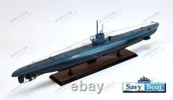 Maquette en bois entièrement assemblée du sous-marin allemand U-Boat 40 avec support