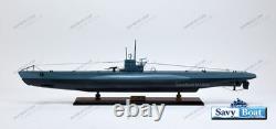 Maquette en bois entièrement assemblée du sous-marin allemand U-Boat 40 avec support