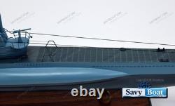 Maquette en bois entièrement assemblée du sous-marin allemand U-Boat 40 avec support