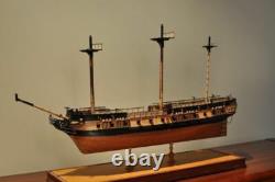 Maquette en bois haut de gamme du navire historique à voiles HMS Surprise à l’échelle 1/175 36,4
