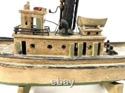 Maquette miniature en bois d’art populaire antique de remorqueur, 9e, XIXe s., bateau DETROIT ELLA, patine