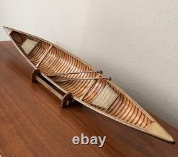 Maquette vintage en bois du canoë de la rivière Allagash, réplique de bateau de guide de rivière du Maine