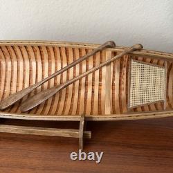 Maquette vintage en bois du canoë de la rivière Allagash, réplique de bateau de guide de rivière du Maine