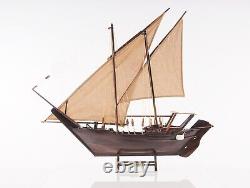Modèle de Bateau DHOW Moyen en Bois Fait Main Entièrement Assemblé
