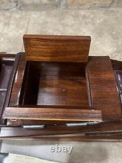 Modèle de Bateau Runabout Chris Craft en Bois Vintage de 25 pieds de long des années 1930 - Réplique