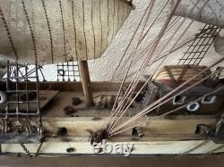 Modèle de Bateau à Voile en Bois Vintage Clipper XIXe Siècle Nautique 33 X 24 À Lire