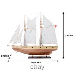 Modèle de bateau Bluenose II entièrement assemblé