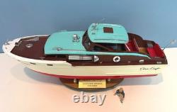 Modèle de bateau Chris Craft Cruiser Covered Bridge, 18 pouces de long, avec base en bois
