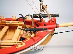 Modèle de bateau Model Shipways Longboat armé du 18ème siècle à l'échelle 1:24 en bois, métal et photo-découpé