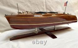 Modèle de bateau Runabout en acajou Authentic Models, boîte d'origine