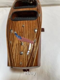 Modèle de bateau Runabout en acajou Authentic Models, boîte d'origine