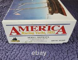 Modèle de bateau à voile de course 1851 America Model Shipways Kit en bois MS2029