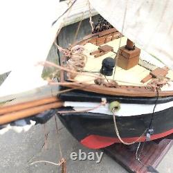 Modèle de bateau à voile en bois de l'USS Constitution, fait à la main et sur mesure, de 24 pouces