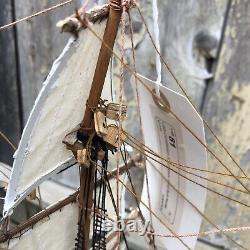 Modèle de bateau à voile en bois de l'USS Constitution, fait à la main et sur mesure, de 24 pouces