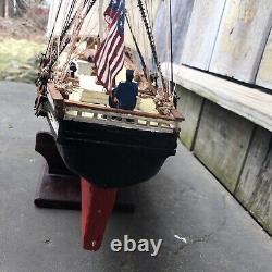 Modèle de bateau à voile en bois de l'USS Constitution, fait à la main et sur mesure, de 24 pouces