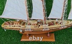 Modèle de bateau à voile en bois fait main de l'Atlantique - Cadeau spécial d'anniversaire - Décoration d'intérieur.