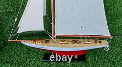 Modèle de bateau à voile rouge de Columbia fait main en bois pour la décoration de la maison - Cadeau d'anniversaire