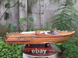 Modèle de bateau artisanal vintage Riva Aquarama marron pour la décoration de bureau - Cadeau d'anniversaire