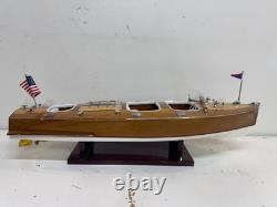 Modèle de bateau de vitesse collectible Chris Craft Triple Cockpit B2941021012/18