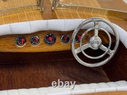 Modèle de bateau de vitesse collectible Chris Craft Triple Cockpit B2941021012/18