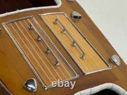 Modèle de bateau de vitesse collectible Chris Craft Triple Cockpit B2941021012/18