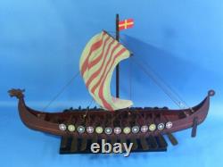 Modèle de bateau drakkar viking en bois 24