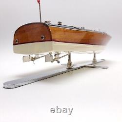 Modèle de bateau en bois AM Authentic Models Triple Cockpit AS115 Craft Runabout