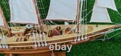Modèle de bateau en bois Atlantique 28 73cm Voilier en bois fait à la main