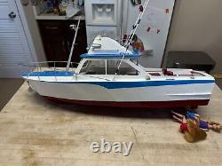 Modèle de bateau en bois Cabin Cruiser Yacht de bassin 26 Vintage