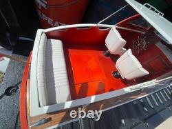 Modèle de bateau en bois Chris Craft Commander 37 Long