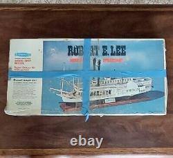 Modèle de bateau en bois SCIENTIFIQUE Vintage Robert E. Lee KIT de maquette de bateau ouvert Voir les photos